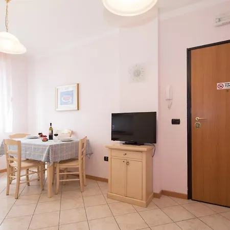 Tre Trilo&suites Hotel apartamentowy 3*