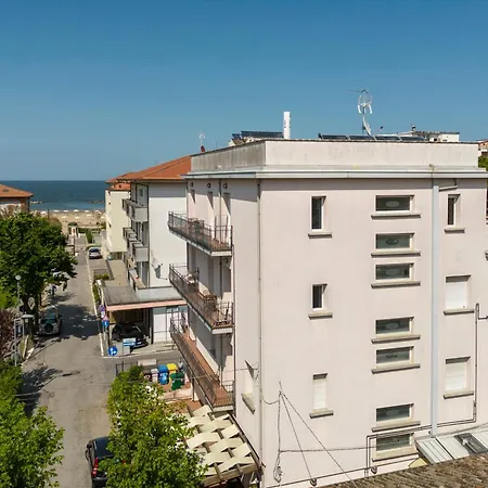 Tre Trilo&suites Hotel apartamentowy Rimini