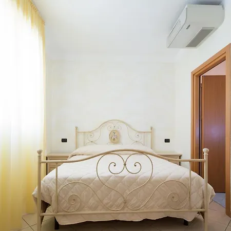 Ξενοδοχείο με διαμερίσματα Tre Trilo&suites 3*